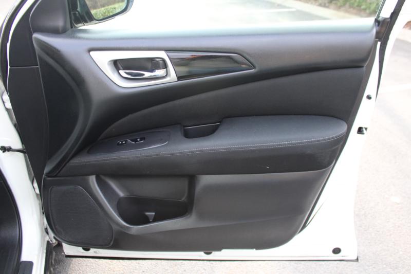 Nissan Pathfinder Platinum 2WD 2017