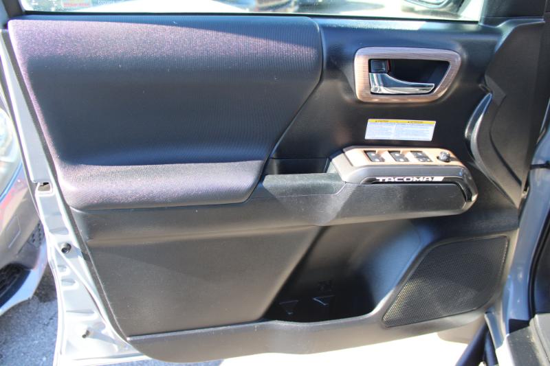 Toyota Tacoma SR5 Double Cab Long Bed V6 6AT 4WD 2020