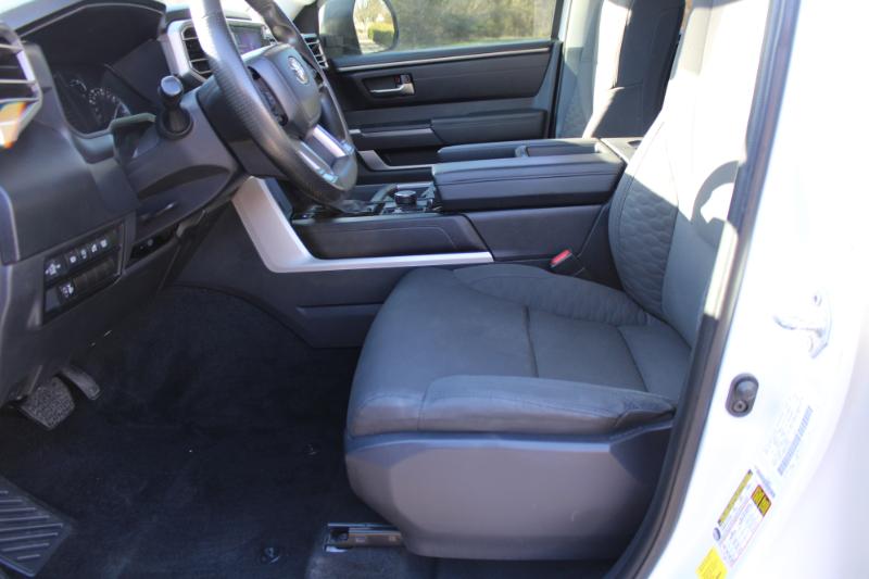 Toyota Tundra SR5 CrewMax 4WD 2023