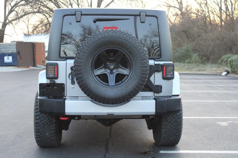 Jeep Wrangler Unlimited Sahara 4WD 2014