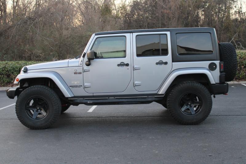 Jeep Wrangler Unlimited Sahara 4WD 2014