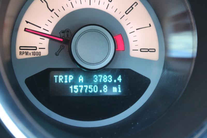 Ford Mustang V6 Coupe 2012