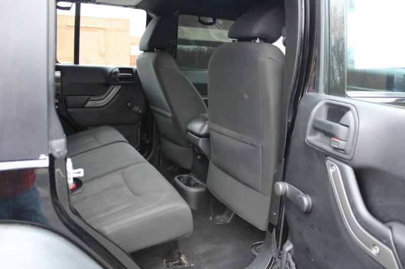 Jeep Wrangler Unlimited Sport 4WD 2015