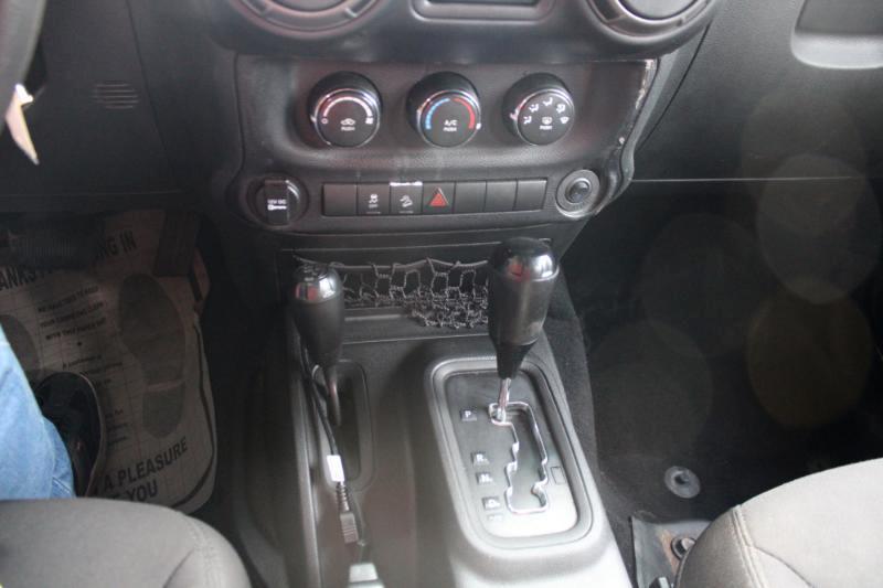 Jeep Wrangler Unlimited Sport 4WD 2015