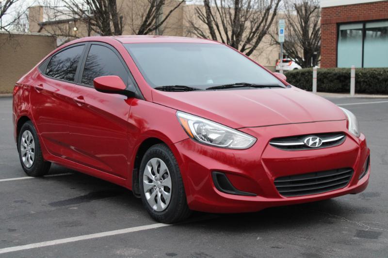 Hyundai Accent GLS 4-Door 6A 2015