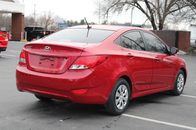 Hyundai Accent GLS 4-Door 6A 2015