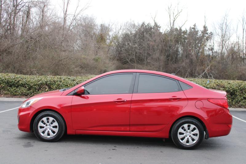 Hyundai Accent GLS 4-Door 6A 2015