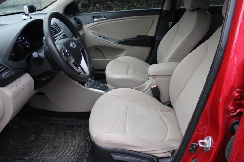 Hyundai Accent GLS 4-Door 6A 2015