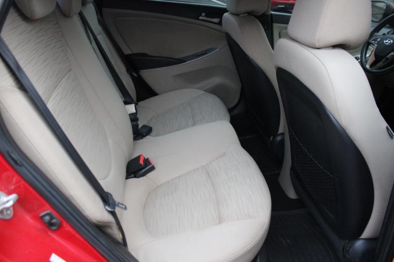 Hyundai Accent GLS 4-Door 6A 2015