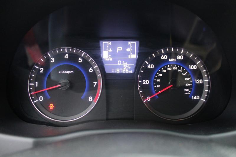 Hyundai Accent GLS 4-Door 6A 2015