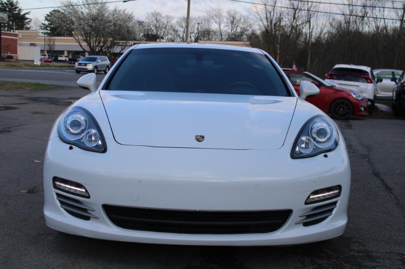 Porsche Panamera 4 2013