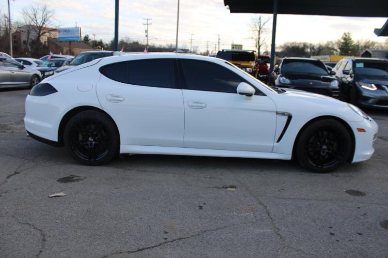 Porsche Panamera 4 2013