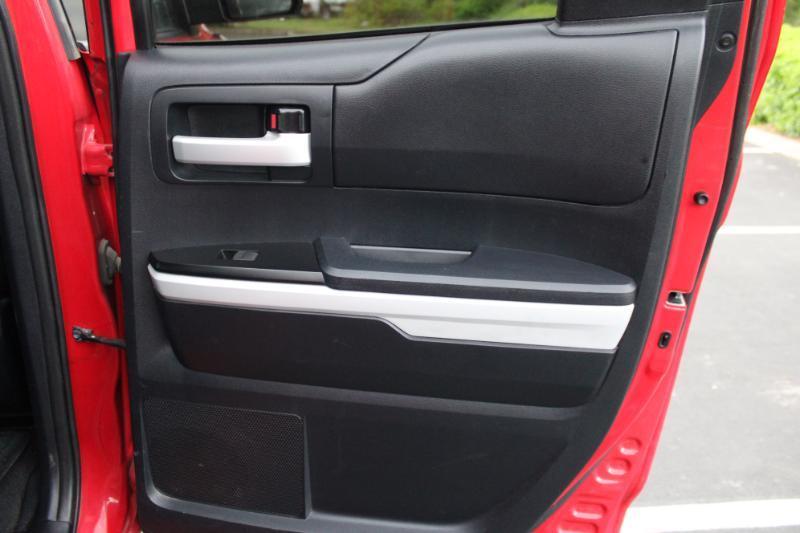 Toyota Tundra SR5 5.7L V8 Double Cab 4WD 2015