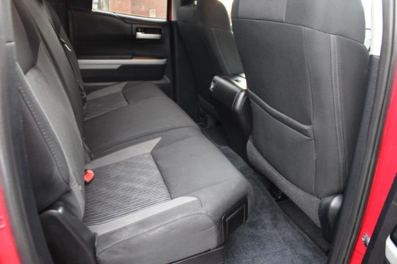 Toyota Tundra SR5 5.7L V8 Double Cab 4WD 2015