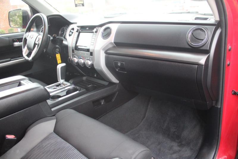 Toyota Tundra SR5 5.7L V8 Double Cab 4WD 2015