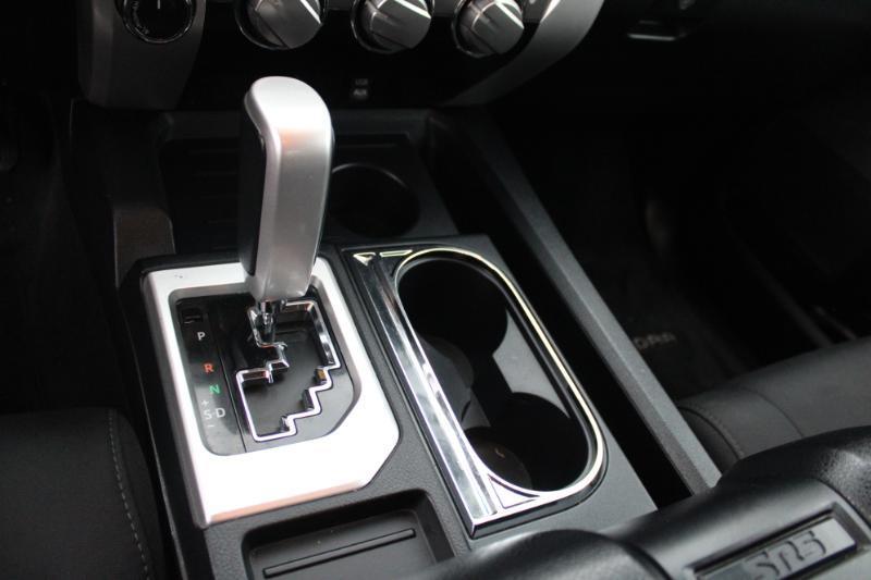 Toyota Tundra SR5 5.7L V8 Double Cab 4WD 2015