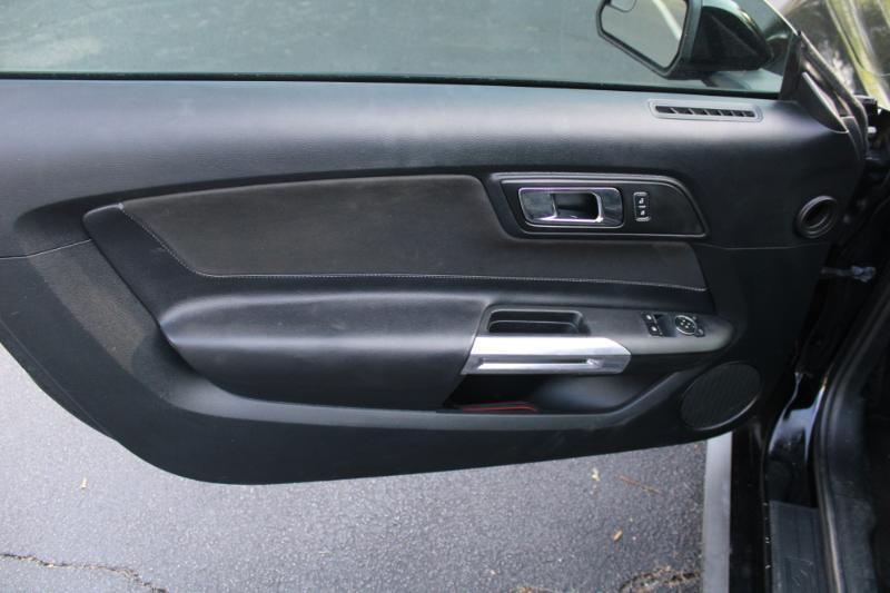 Ford Mustang EcoBoost Coupe 2016