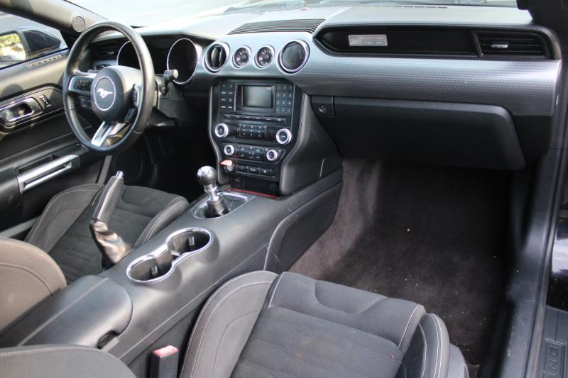 Ford Mustang EcoBoost Coupe 2016