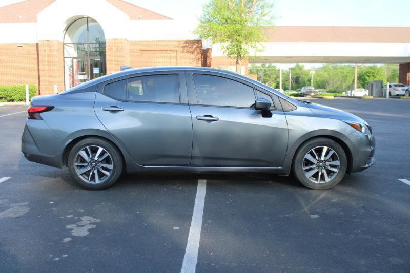 Nissan Versa SV 2020