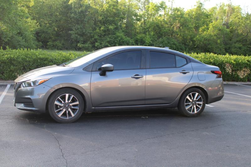 Nissan Versa SV 2020