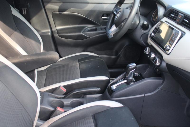 Nissan Versa SV 2020