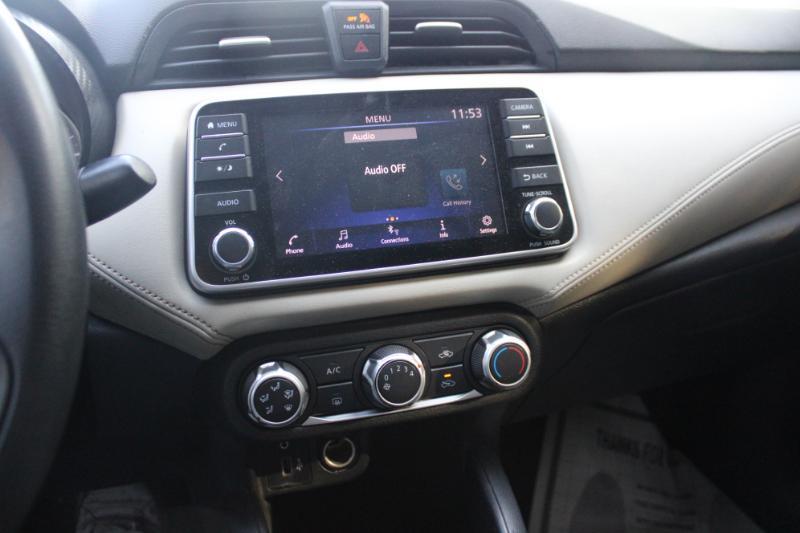 Nissan Versa SV 2020