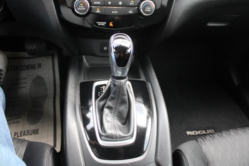 Nissan Rogue SV 2WD 2018