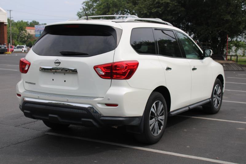 Nissan Pathfinder Platinum 2WD 2017