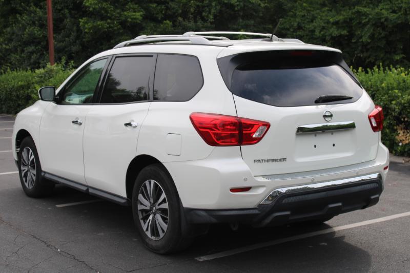 Nissan Pathfinder Platinum 2WD 2017