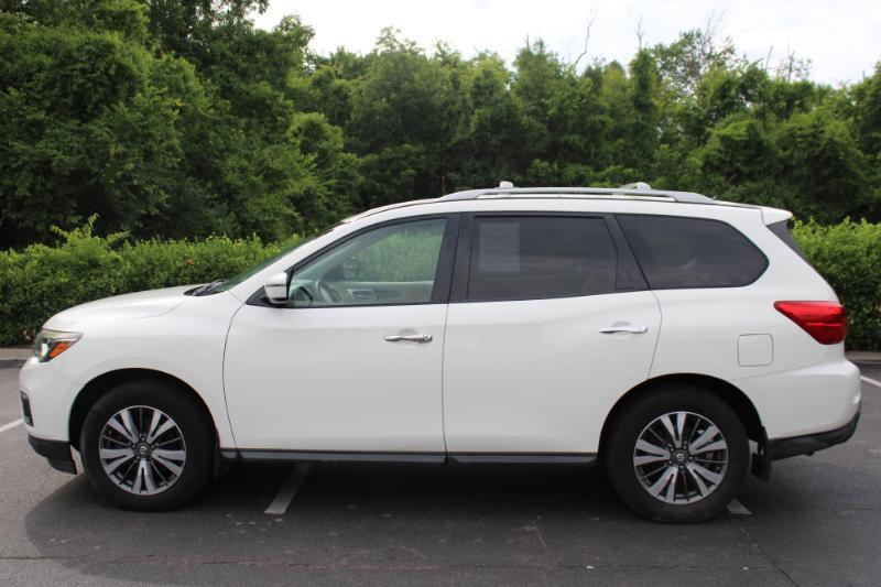 Nissan Pathfinder Platinum 2WD 2017