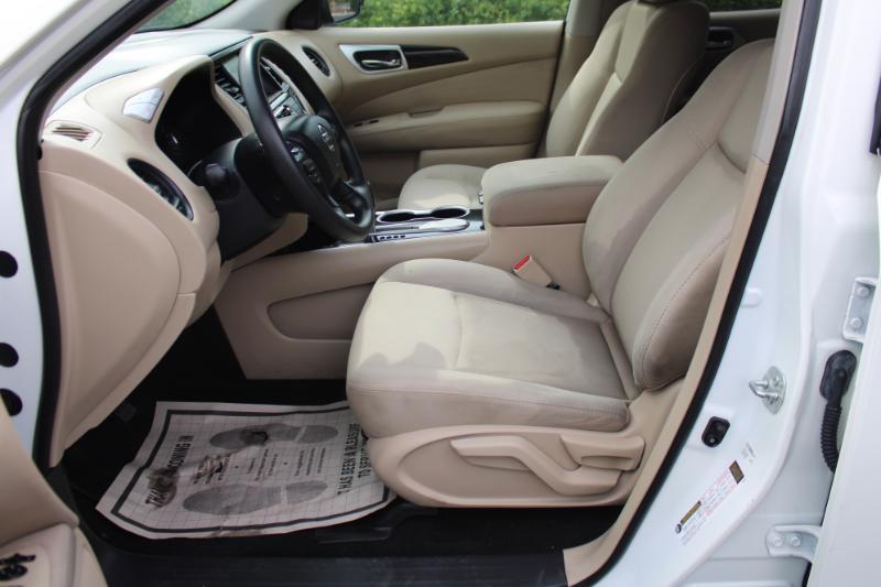 Nissan Pathfinder Platinum 2WD 2017