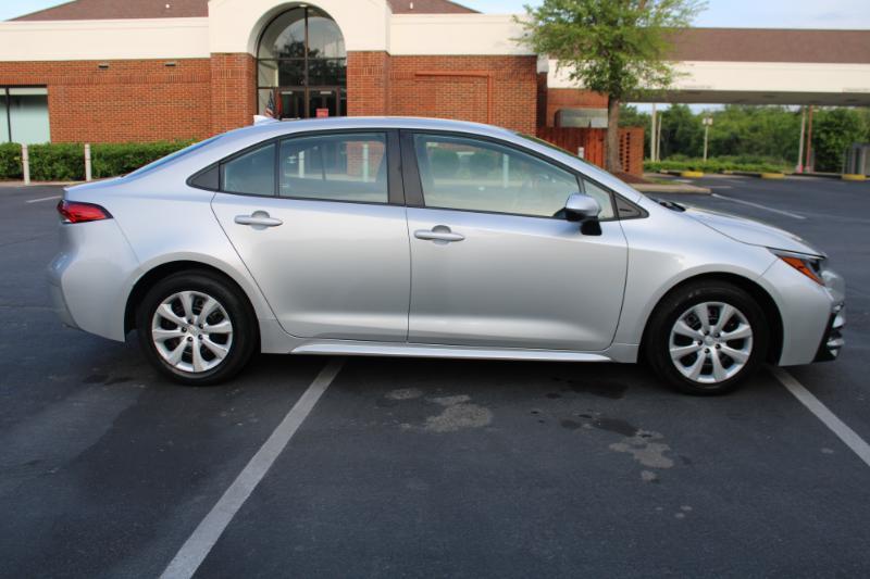 Toyota Corolla LE 2023