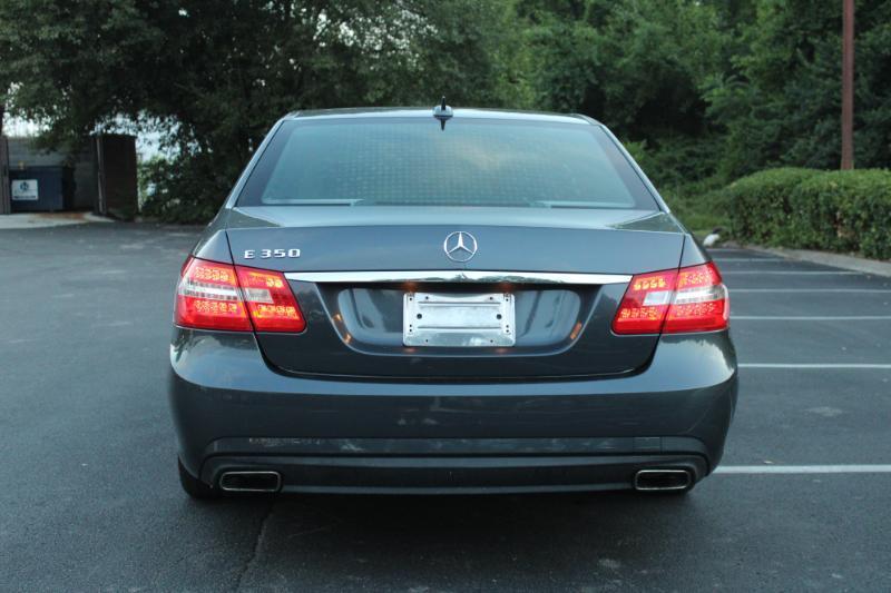 Mercedes-Benz E-Class E350 Sedan 2011