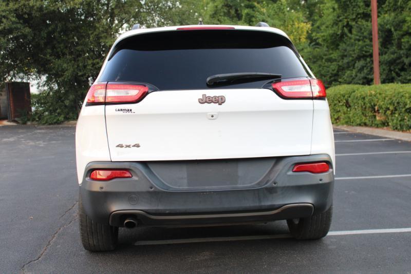 Jeep Cherokee Latitude 4WD 2016