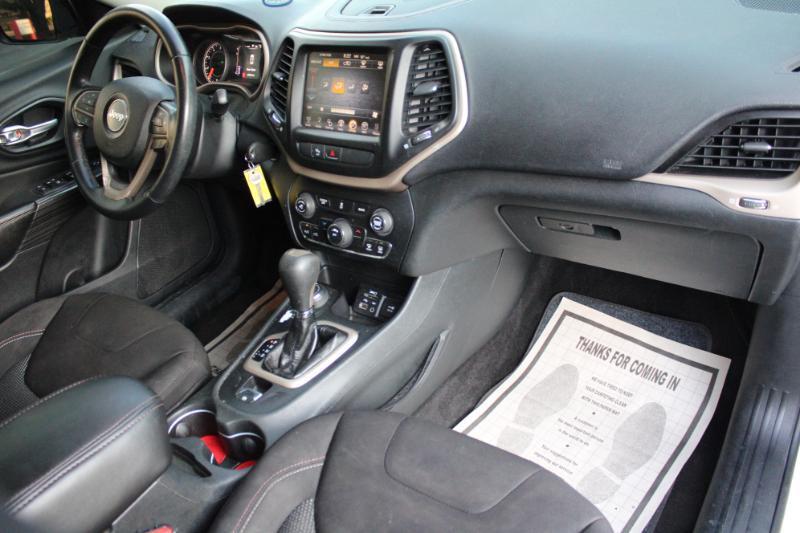 Jeep Cherokee Latitude 4WD 2016