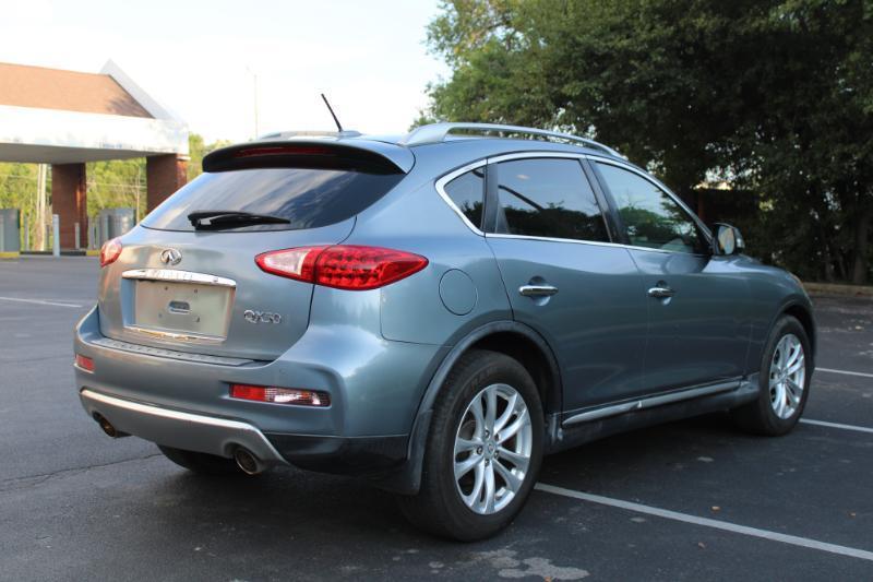 Infiniti QX50 Base RWD 2017