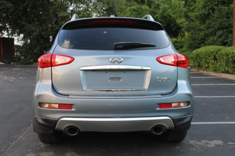 Infiniti QX50 Base RWD 2017