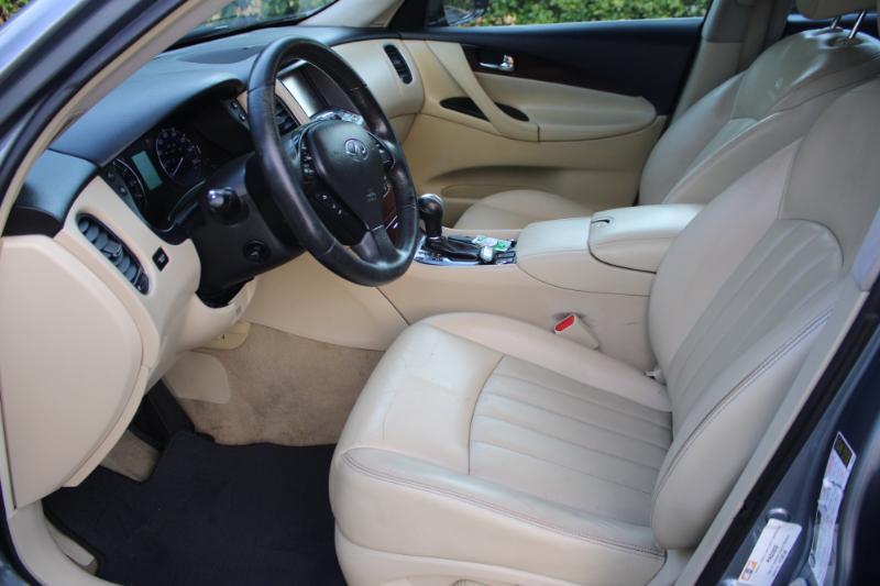 Infiniti QX50 Base RWD 2017