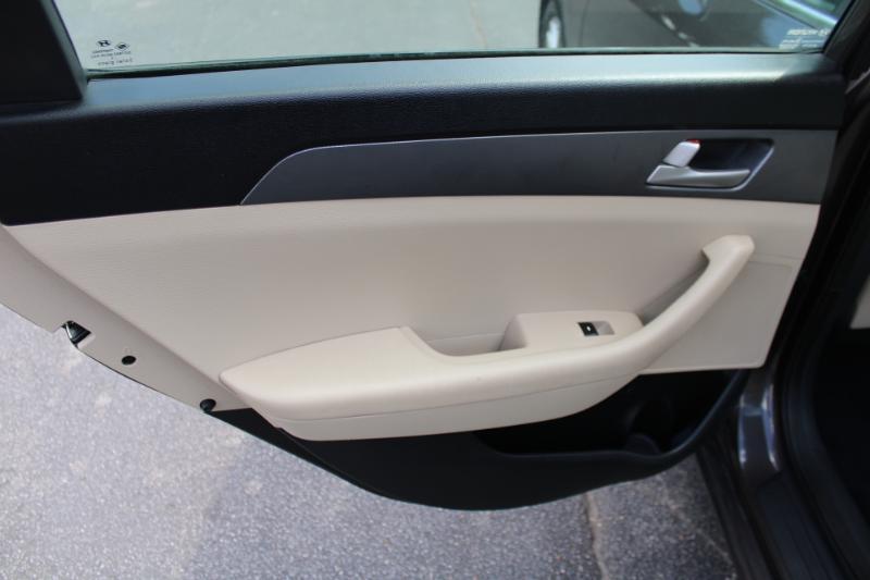 Hyundai Sonata SE 2016