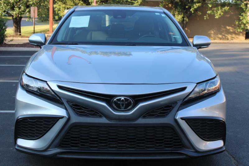 Toyota Camry SE 2024
