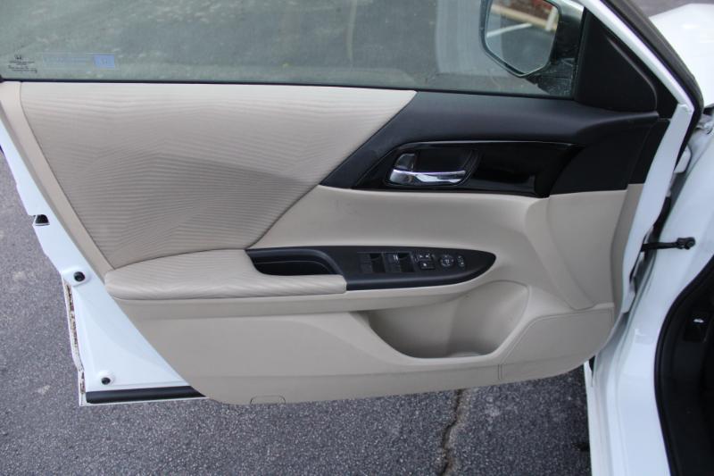 Honda Accord LX Sedan CVT 2017