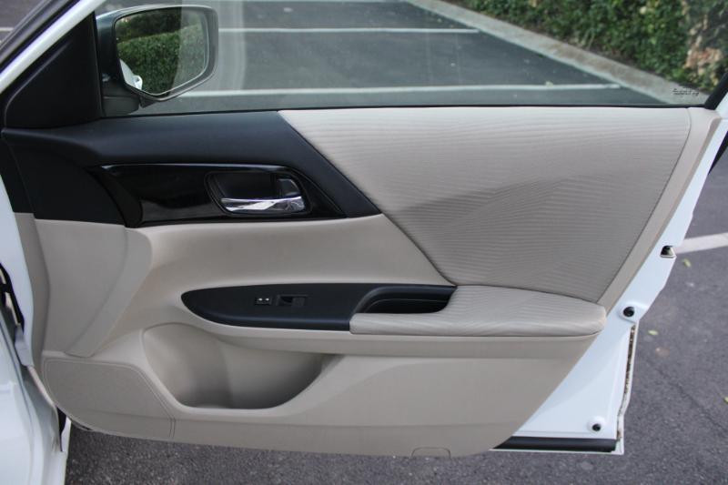 Honda Accord LX Sedan CVT 2017