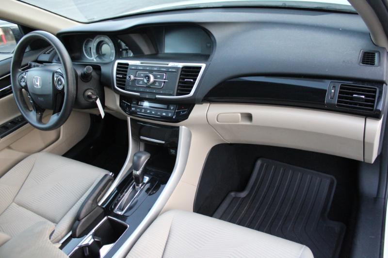 Honda Accord LX Sedan CVT 2017