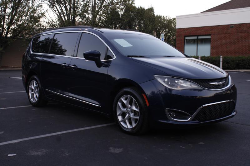 Chrysler Pacifica Touring-L 2017