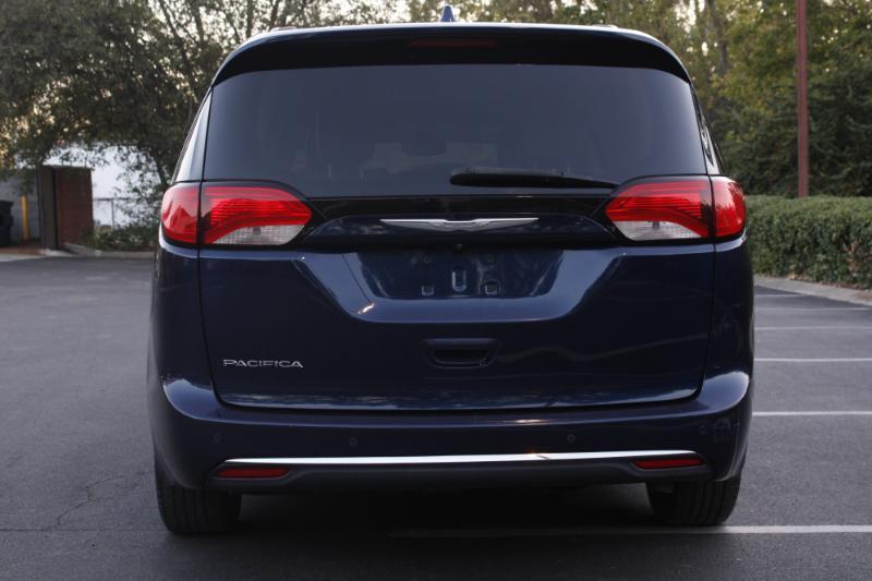 Chrysler Pacifica Touring-L 2017