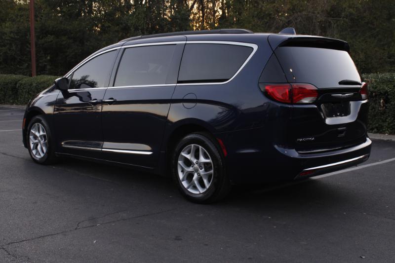 Chrysler Pacifica Touring-L 2017