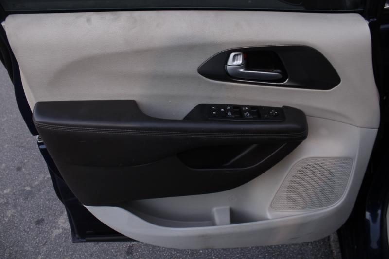 Chrysler Pacifica Touring-L 2017