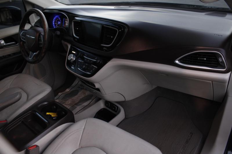 Chrysler Pacifica Touring-L 2017