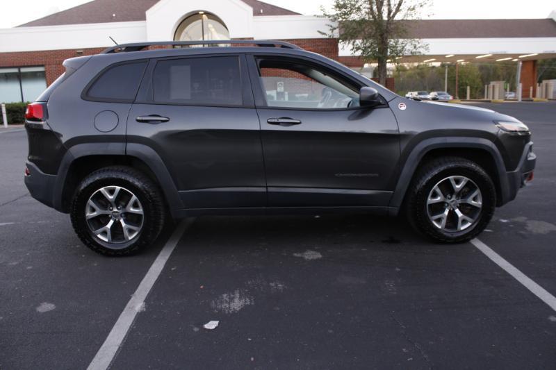 Jeep Cherokee Latitude Plus 4WD 2019