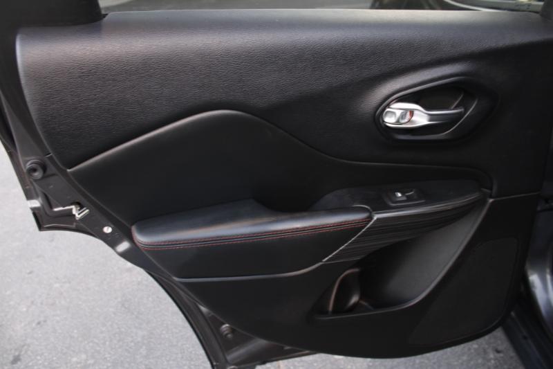 Jeep Cherokee Latitude Plus 4WD 2019